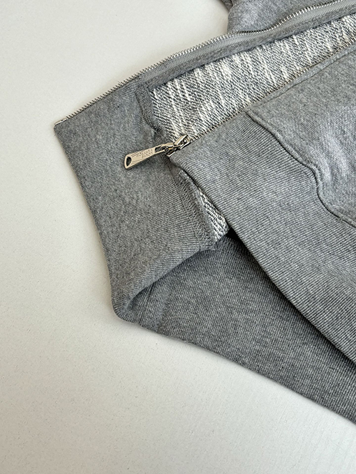 ルイヴィトン レディーススキーシリーズ ラインストーン フード付き ジップアップ ショートジャケット