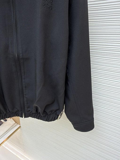 ロエベ LOEWE 刺繍レザーベルトラペルジャケット