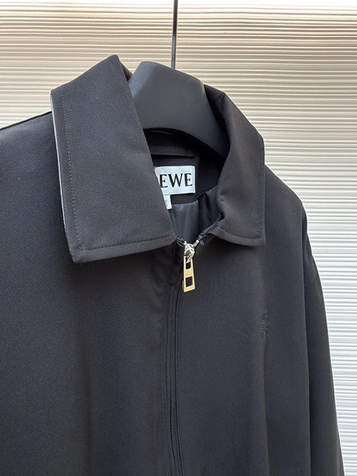 ロエベ LOEWE 刺繍レザーベルトラペルジャケット