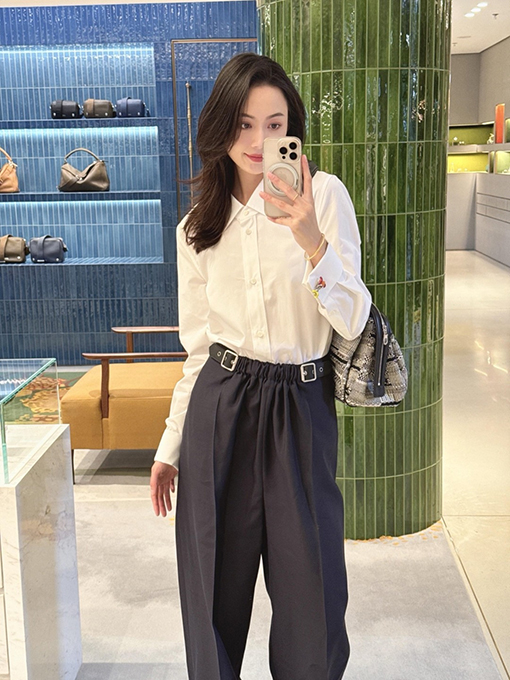 ロエベコピー LOEWE 黒のベルト付きズボン