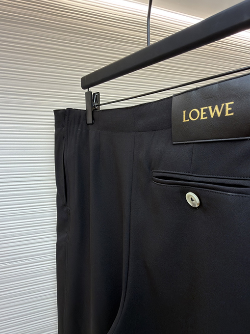 ロエベコピー LOEWE 黒のベルト付きズボン