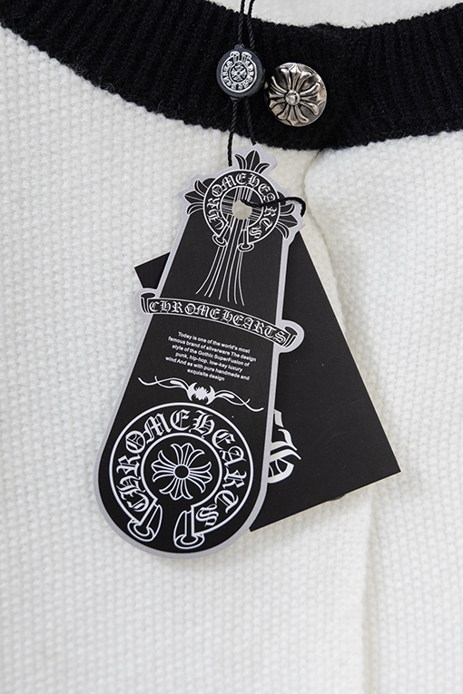 クロムハーツ サンスクリット語の馬蹄十字架の刺繍入りラグランスリーブカーディガンセーター