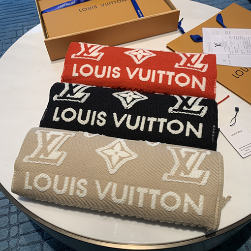 ルイヴィトンコピー 新モデル3Dステレオ Monogram カットアウトスカーフ