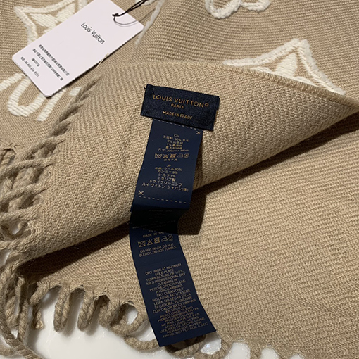 ルイヴィトンコピー 新モデル3Dステレオ Monogram カットアウトスカーフ