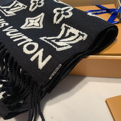 ルイヴィトンコピー 新モデル3Dステレオ Monogram カットアウトスカーフ