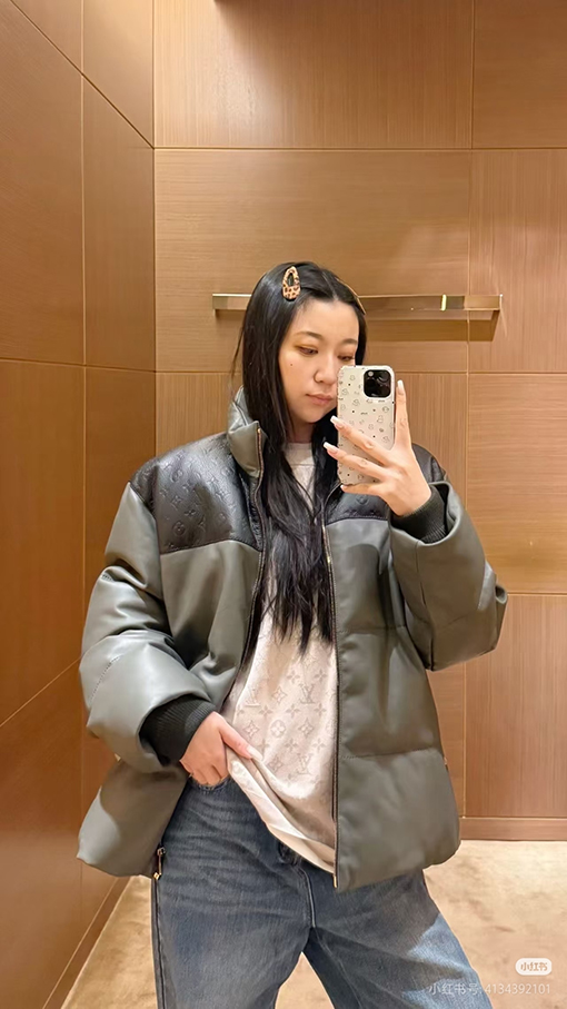 ルイヴィトン エンボスパッチワークダウンジャケット