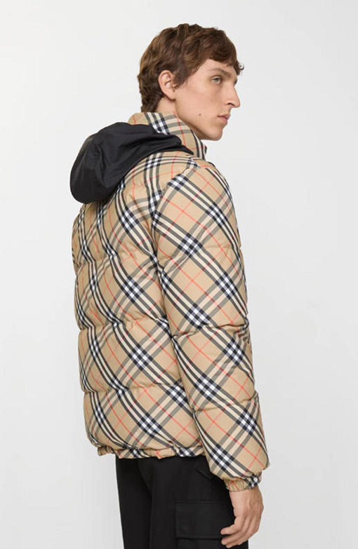バーバリー Snowdon リバーシブルチェック柄ダウンジャケット