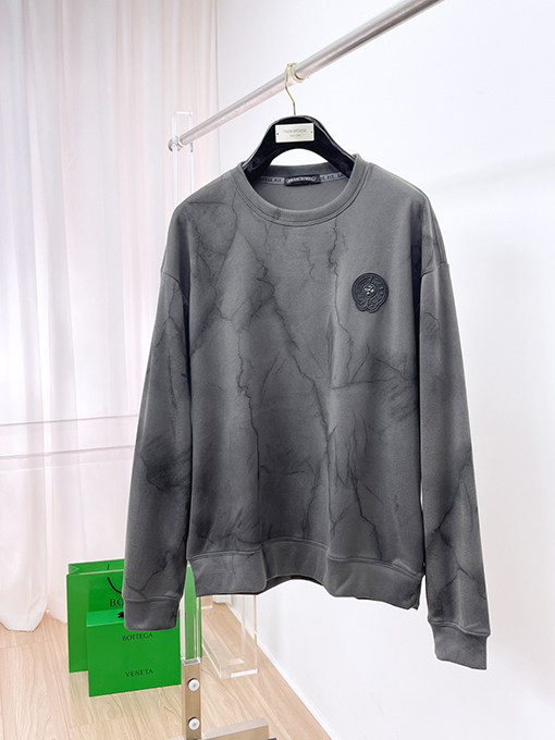 クロムハーツスーパーコピー フロントグラフィックウェビングとロゴデザインのスウェットシャツ