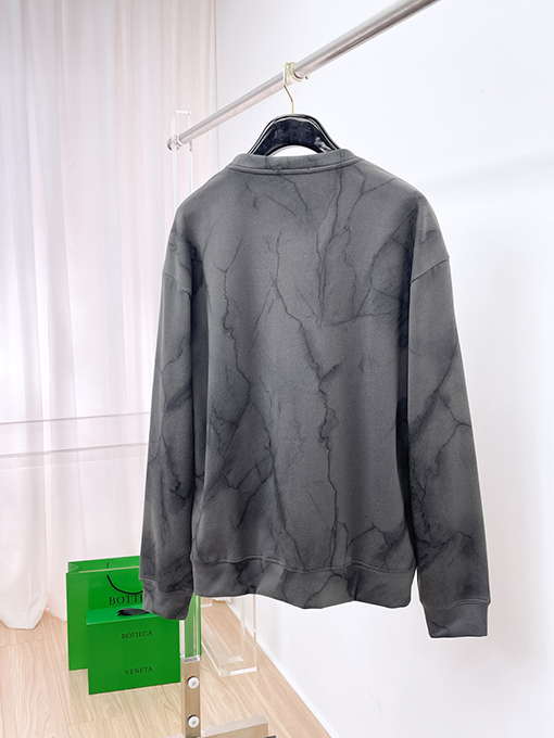 クロムハーツスーパーコピー フロントグラフィックウェビングとロゴデザインのスウェットシャツ