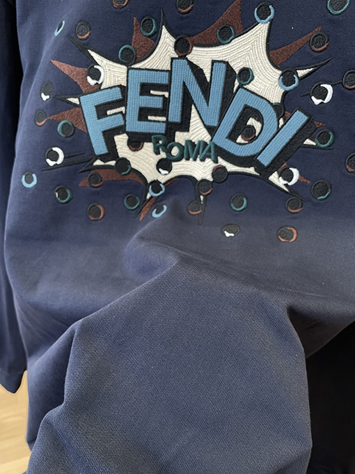 フェンディコピー FENDI 刺繍ロゴクルーネックスウェットシャツ