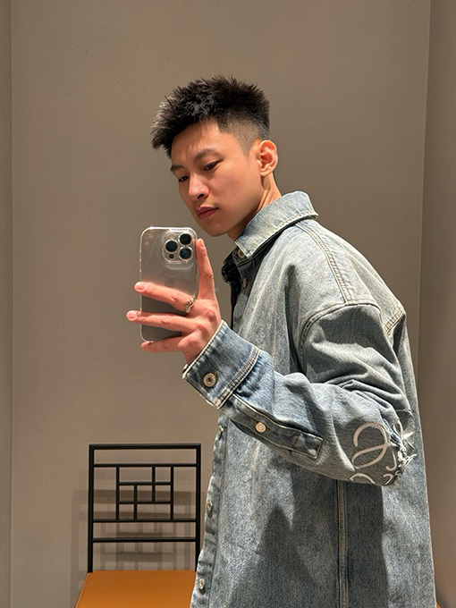 ロエベ レーザー刻印ロゴデニムジャケット