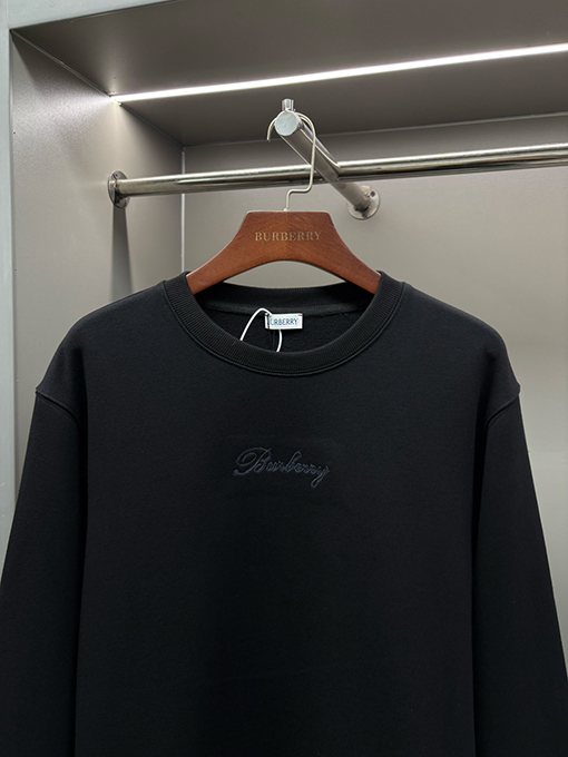 バーバリー チェック柄の筆記ロゴをあしらったクルーネックスウェットシャツ