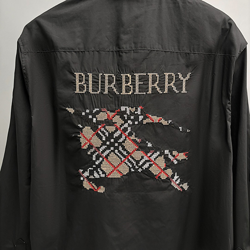 バーバリー BUBBERRY 新モデル刺繍入り長袖シャツ