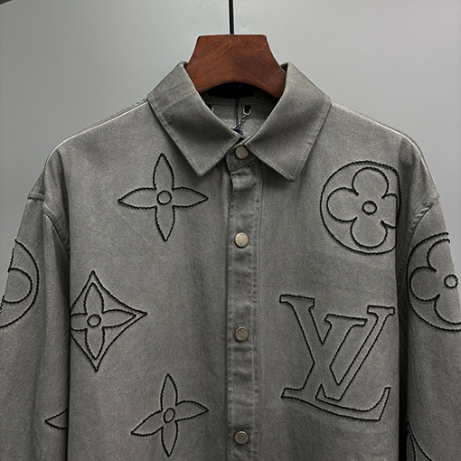 ルイヴィトンコピー LV 刺繍入りデニム長袖シャツ