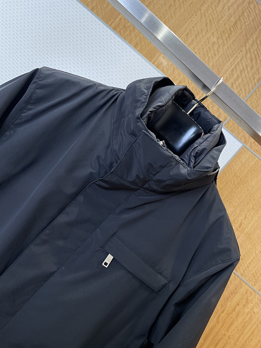 プラダスーパーコピー 隠しフード付きツーピースジャケット