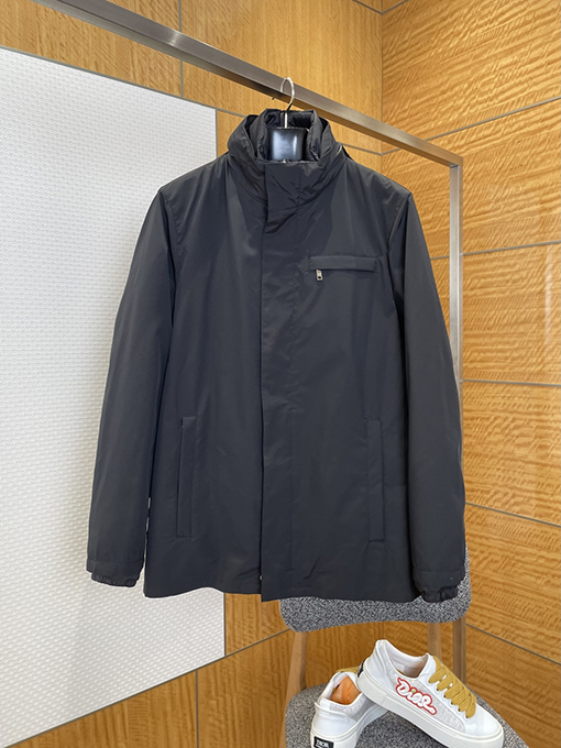 プラダスーパーコピー 隠しフード付きツーピースジャケット