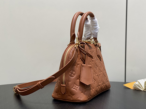 ルイヴィトン LV Alma bb クラシックなオールレザーエンボスシェルバッグ M26489 M28661