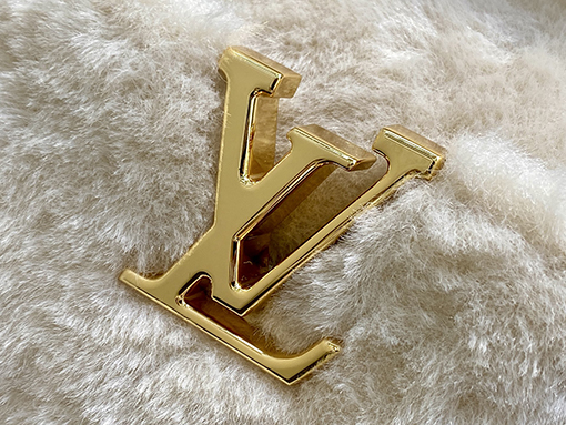 ルイヴィトン LV Capusnow レディースラムウールのプラッシュハンドバッグ M26324