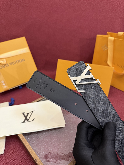 ルイヴィトンスーパーコピー LV 新しいカスタムキャンバスベルト