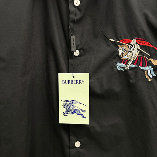 バーバリー 刺繍ロゴ長袖シャツ
