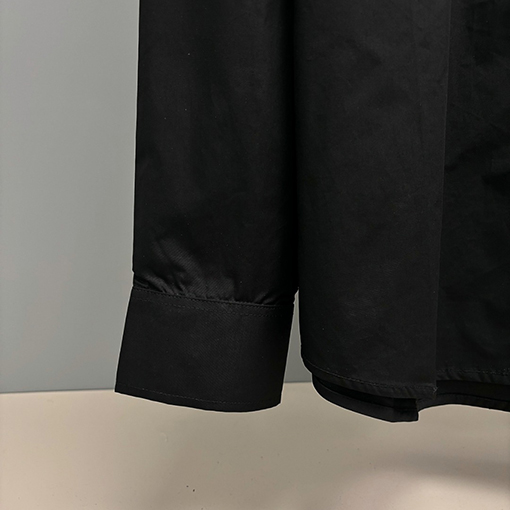 バーバリー 刺繍ロゴ長袖シャツ