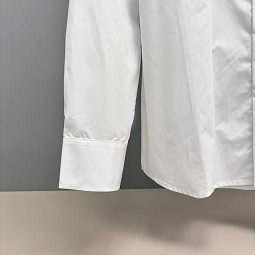 バーバリー 刺繍ロゴ長袖シャツ