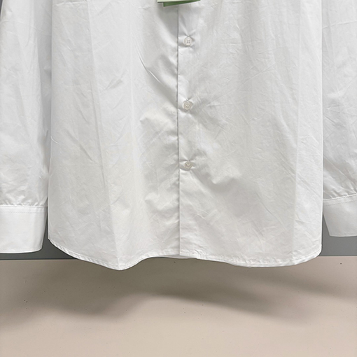 バーバリー 刺繍ロゴ長袖シャツ