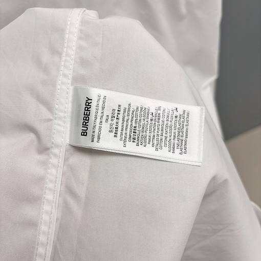 バーバリー 刺繍ロゴ長袖シャツ