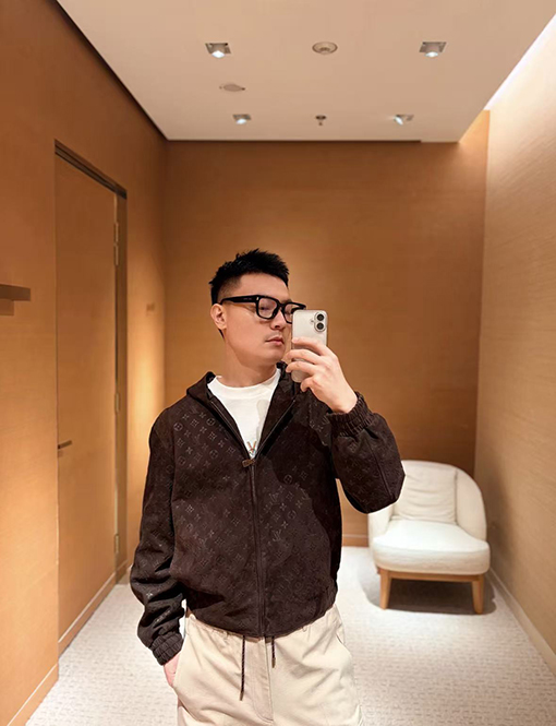 ルイヴィトン スエードモノグラムフード付きジップアップジャケット