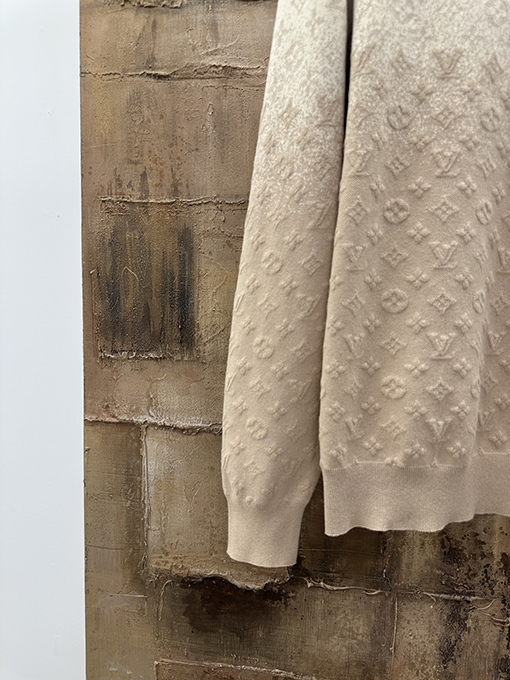 ルイヴィトンコピー グラデーションモノグラムラウンドネックニットセーター