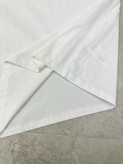 ルイヴィトンスーパーコピー クラシックなエンボスの長袖シャツ