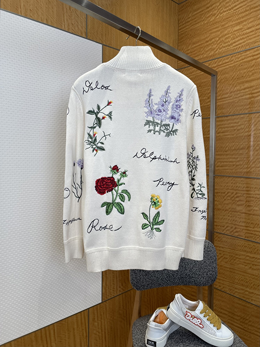 ディオール 花の刺繍ハーフオープンニットセーター