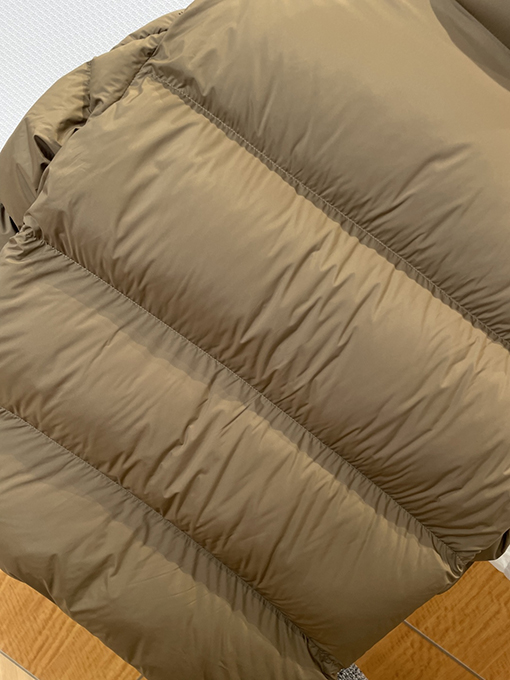 モンクレールコピー パッチワークポケットスタンドカラーダウンジャケット