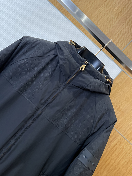 ルイヴィトン エンボスのジャカード織りレザーラベル付きフード付きジャケット