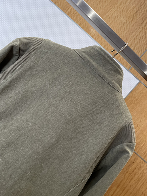 クロムハーツ メタル装飾のスタンドカラージャケット