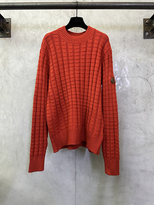 モンクレールコピー エンボスニットロゴセーター