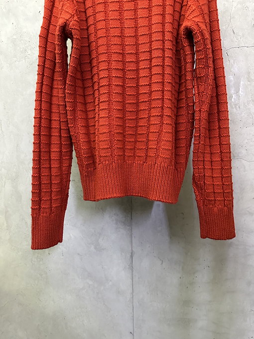 モンクレールコピー エンボスニットロゴセーター