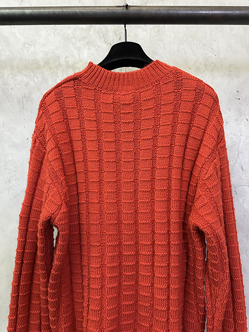 モンクレールコピー エンボスニットロゴセーター