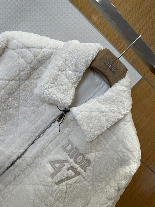 ディオールコピー デジタル刺繍ダイヤモンドキルティングダウンジャケット