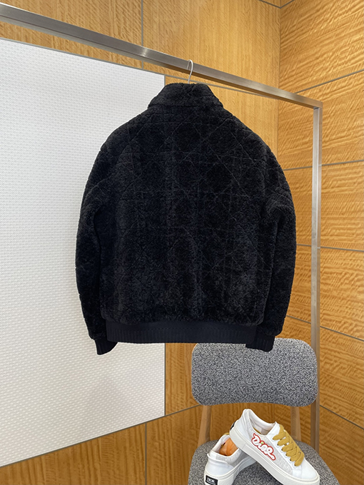 ディオールコピー デジタル刺繍ダイヤモンドキルティングダウンジャケット