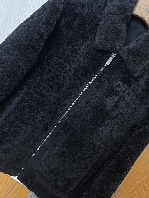 ディオールコピー デジタル刺繍ダイヤモンドキルティングダウンジャケット