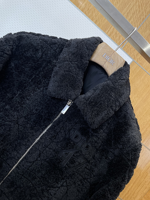 ディオールコピー デジタル刺繍ダイヤモンドキルティングダウンジャケット