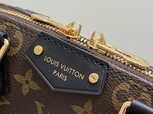 ルイヴィトン LV Alma BB リベットチェーンシェルバッグ M26084