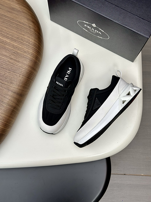 プラダスーパーコピー カジュアルスポーツシューズ