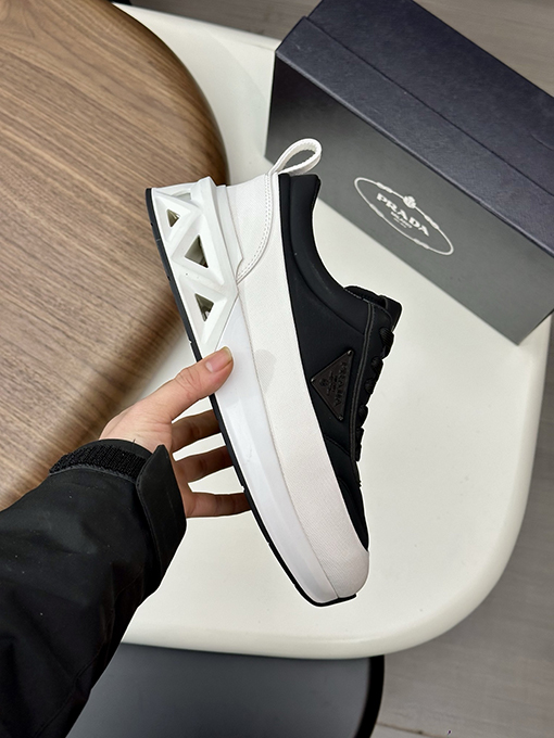 プラダスーパーコピー カジュアルスポーツシューズ