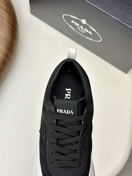 プラダスーパーコピー カジュアルスポーツシューズ