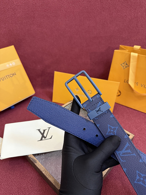 ルイヴィトンスーパーコピー LV Monogram 新しいエンボスフローラルレターベルト