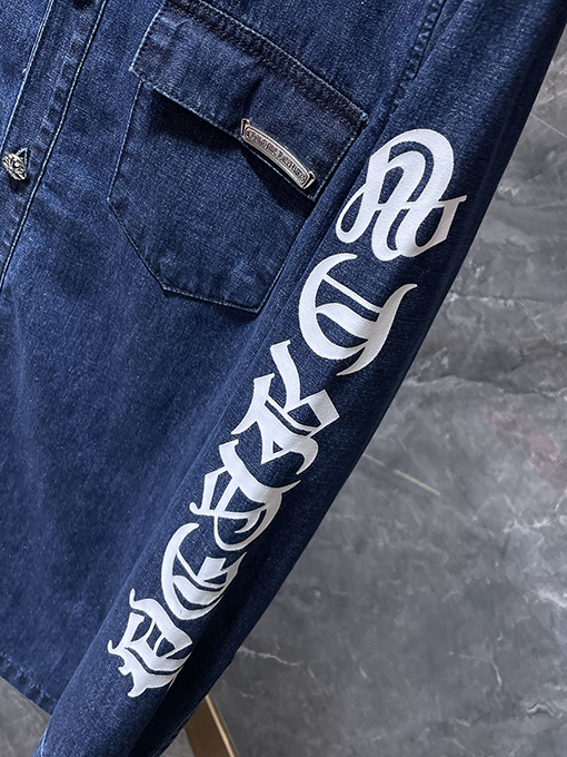 クロムハーツ ブルーの袖プリントのダブルレイヤーデニムシャツ