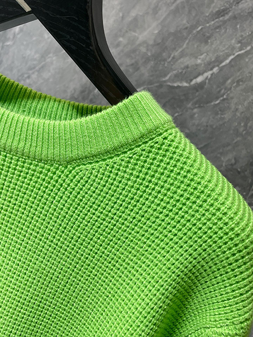 クロムハーツスーパーコピー レザーパッチカフス付きファッショナブルなセーター