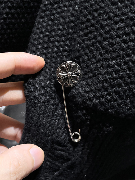 クロムハーツ シルバーボタン付きバナナカラーウール＆レザーパッチワークカーディガン